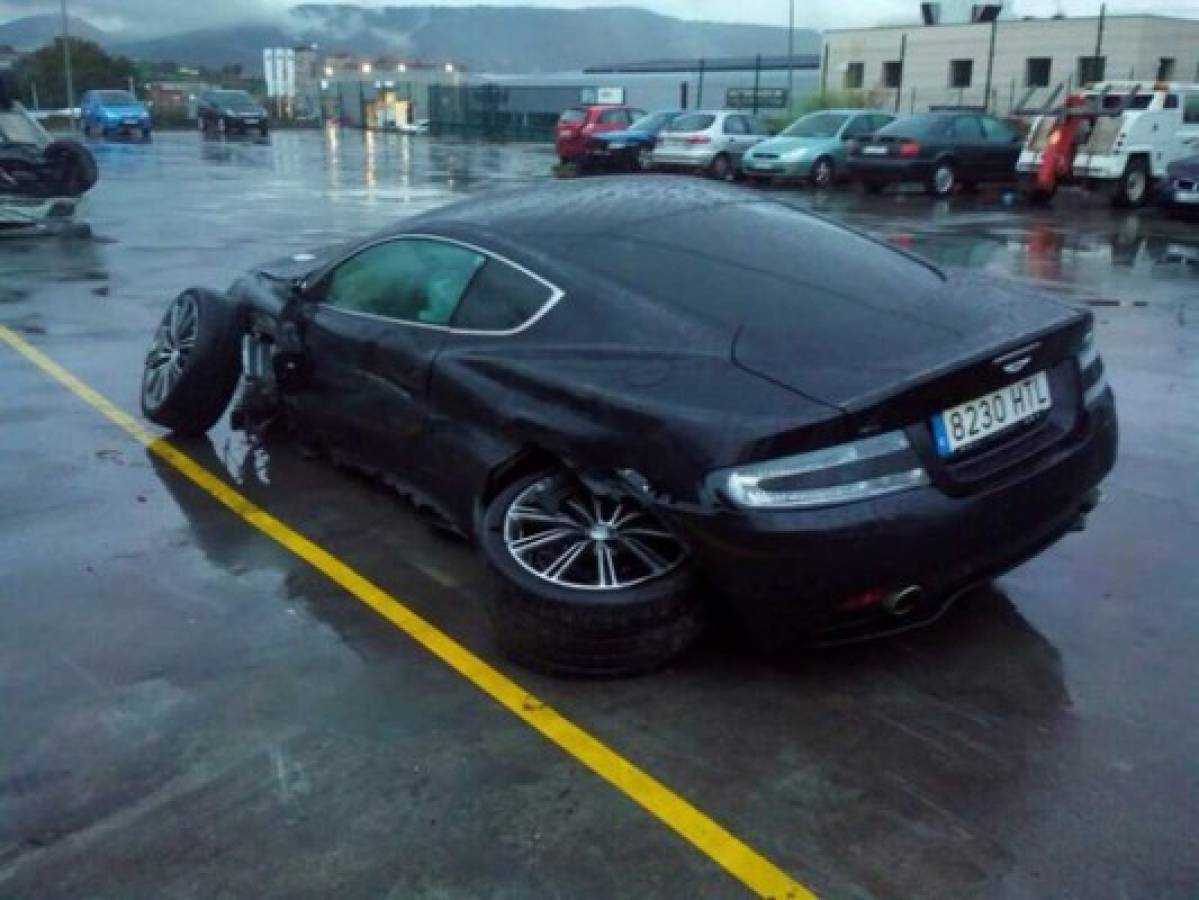 FOTOS: Así quedó el lujoso Aston Martin de Raúl García tras el choque