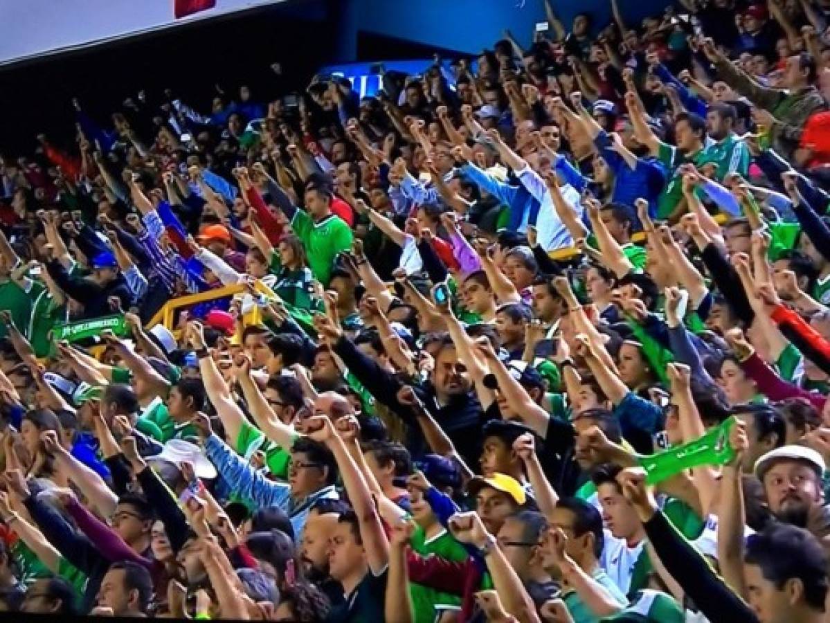 Mexicanos se lucen con espectacular homenaje a los héroes del terremoto