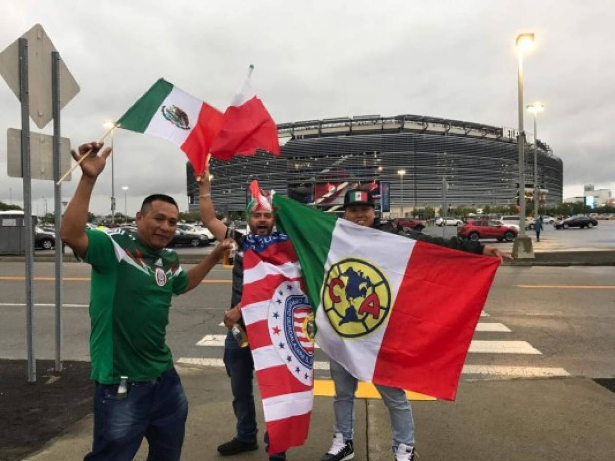 La épica bandera y el asado: Así es el ambientazo previo al México-Estados Unidos en el MetLife   