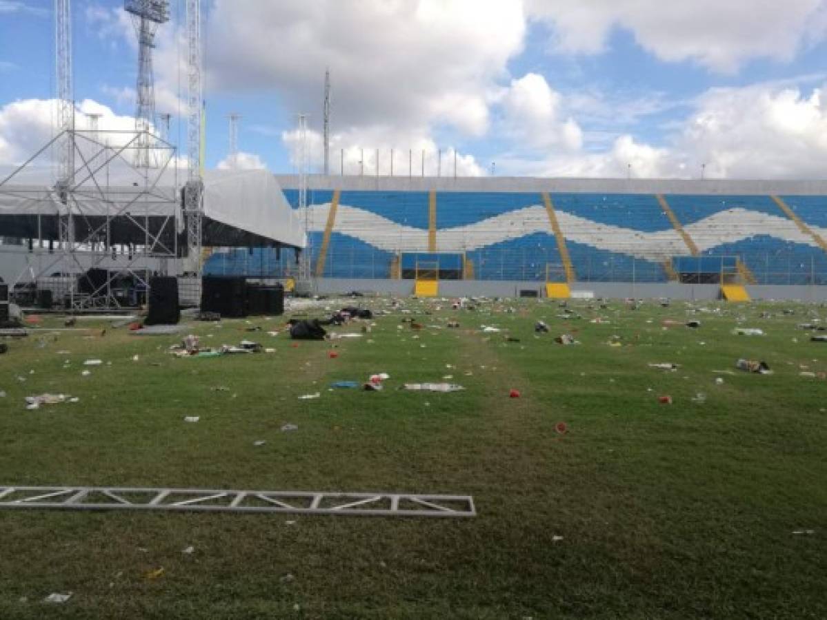 ¡En fotos! Así quedó la grama del estadio Morazán tras concierto en San Pedro Sula