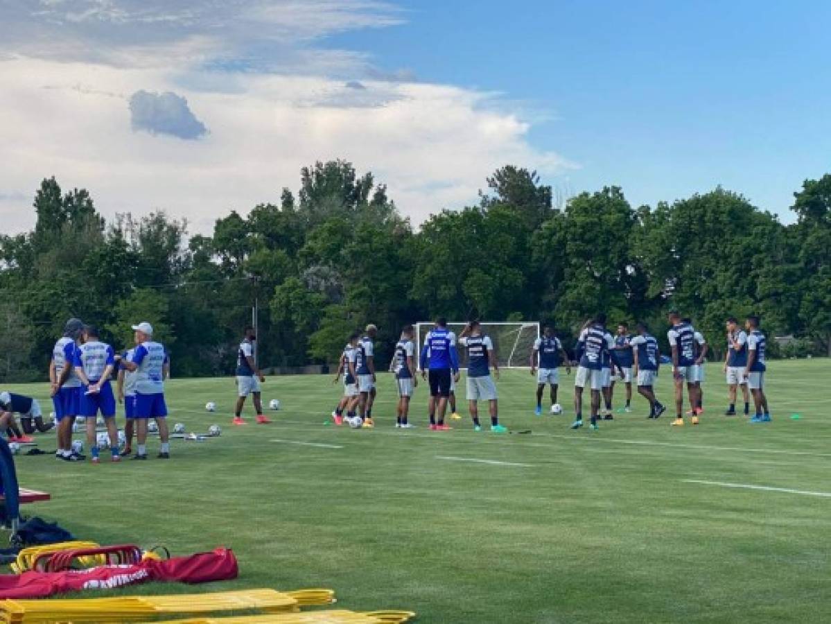 Último entreno de Honduras en Denver: charla entre Elis y Coito, competencia en el arco y, ¿Rivas lesionado?