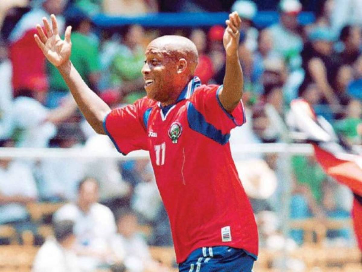 Un equipazo de viejos conocidos: IFFHS publicó el mejor 11 de la historia de la selección de Costa Rica