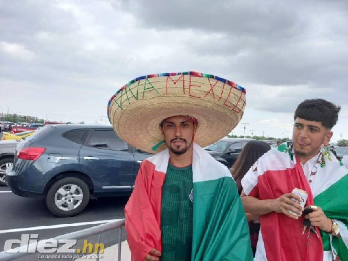 La hondureña que lloró con el himno: El espectacular ambiente en el State Farm Stadium de Arizona