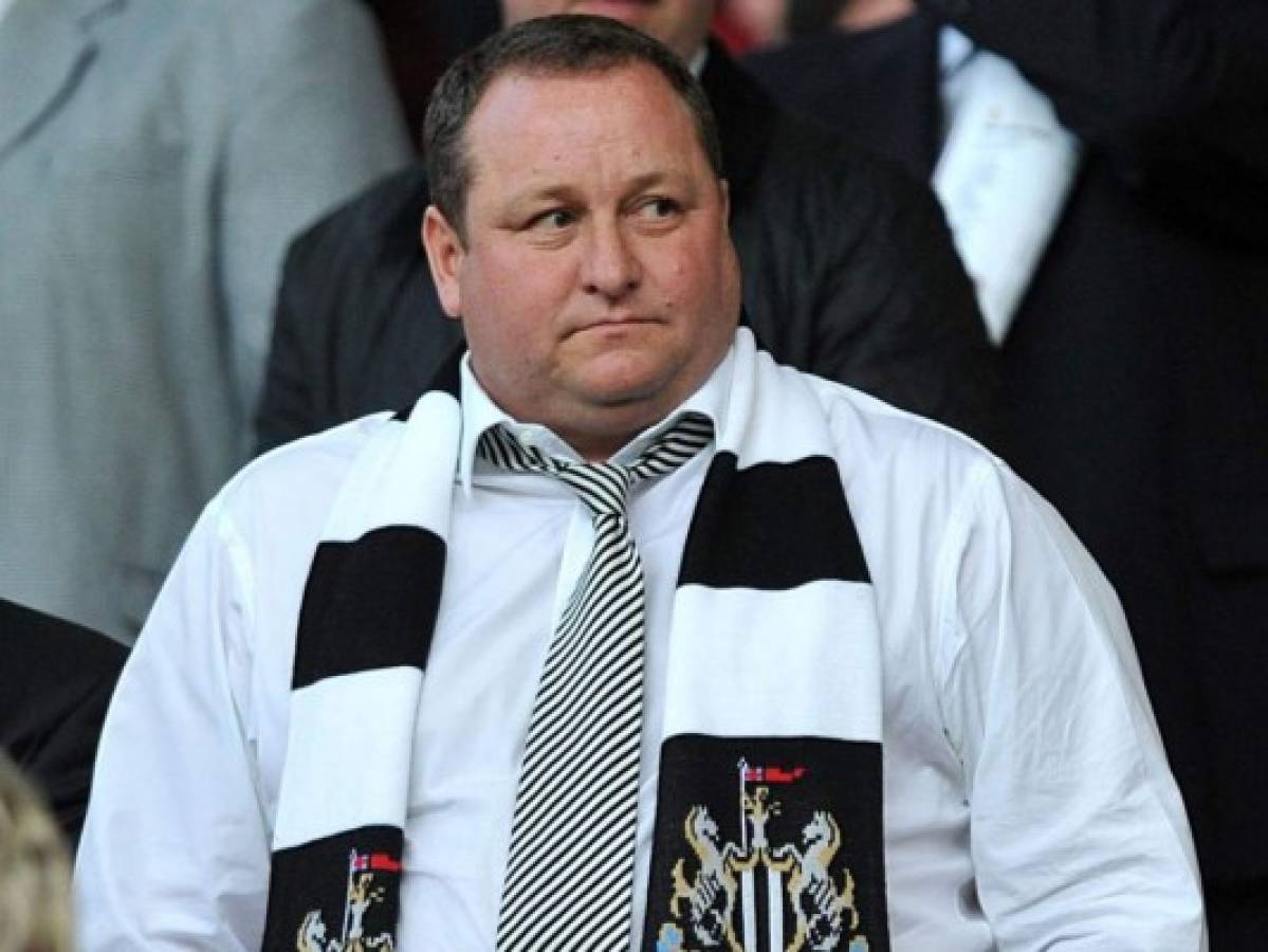 Ocho mansiones y hasta helicóptero: La millonaria vida Mike Ashley, quien venderá al Newcastle