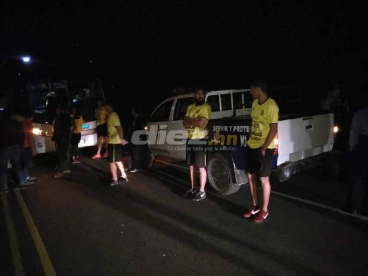 Así ha sido la odisea del Real España atrapado en las tomas de carreteras