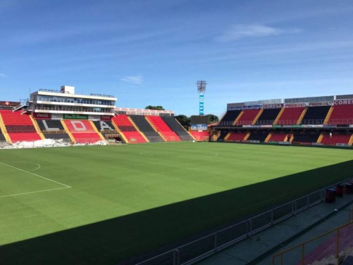 ¡ESPECTACULAR! Así quedó la cancha del estadio Alejandro Morera Soto tras remodelación