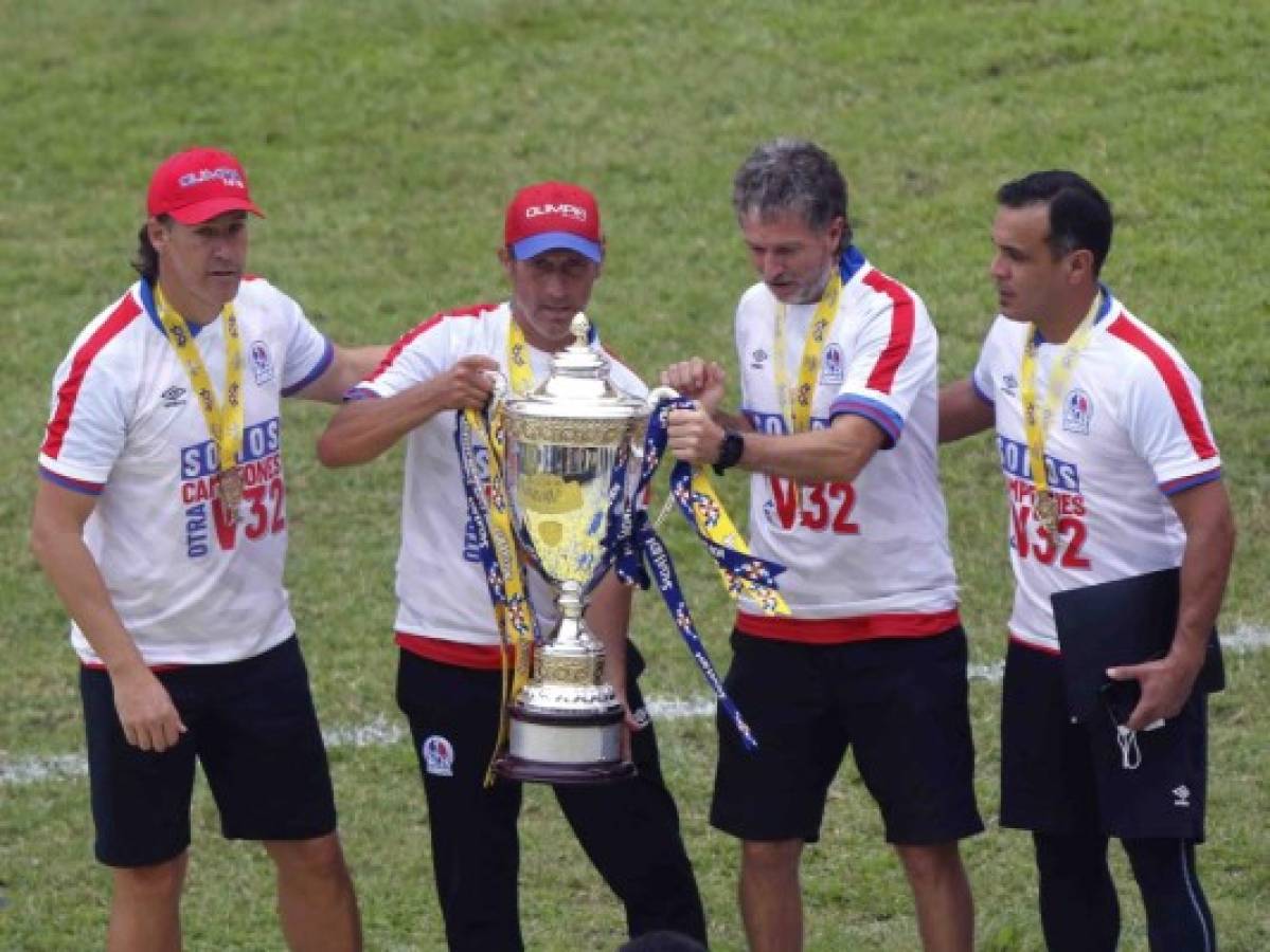 ¡Bicampeón! Pedro Troglio se suma a la lista de entrenadores extranjeros exitosos en Olimpia