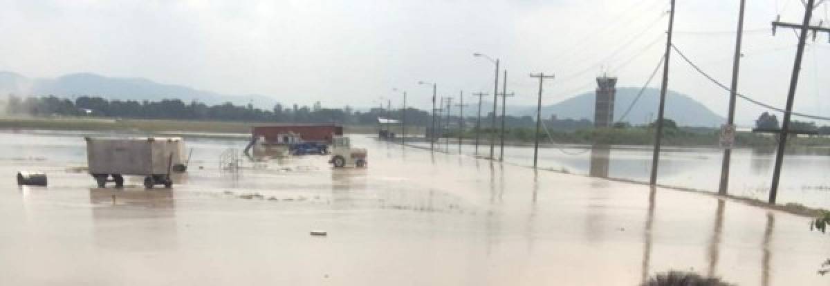 ¿Cuánto tardarán en habilitarlo? Así luce el aeropuerto de San Pedro Sula tras el paso de Eta