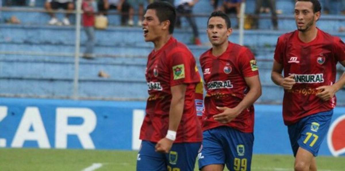 RUMORES Y FICHAJES: Compañero de Rojas, López y Garrido se iría a Europa sin debutar con Alajuelense