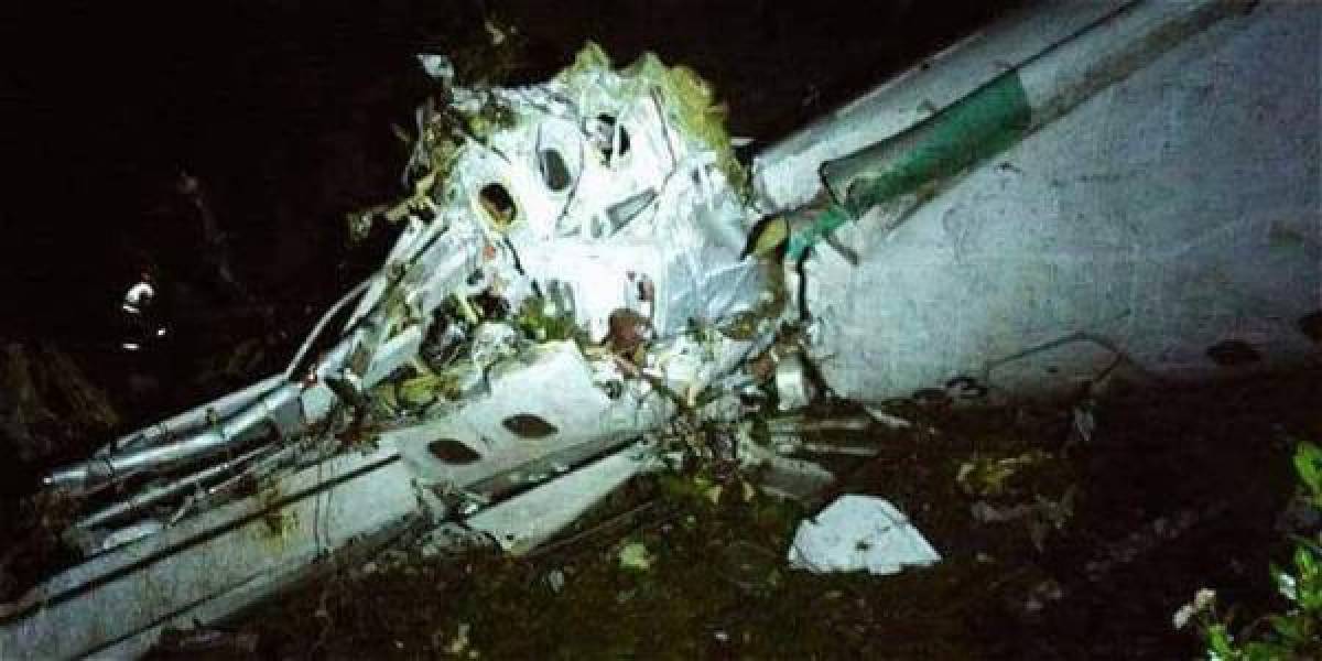 Terribles fotos del avión que se estrella con el club Chapecoense