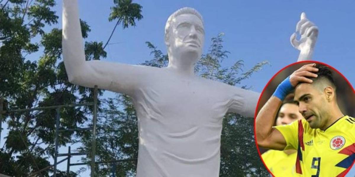 ¡Una nueva! Las terroríficas estatuas de futbolistas creadas en el museo del miedo