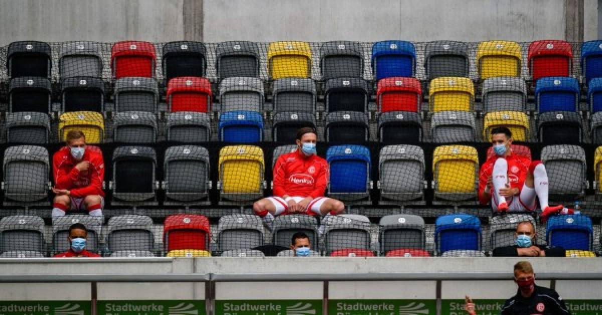 El regreso del fútbol en la Bundesliga en fotos: Celebraciones, suplentes como 'afición' y las medidas de bioseguridad