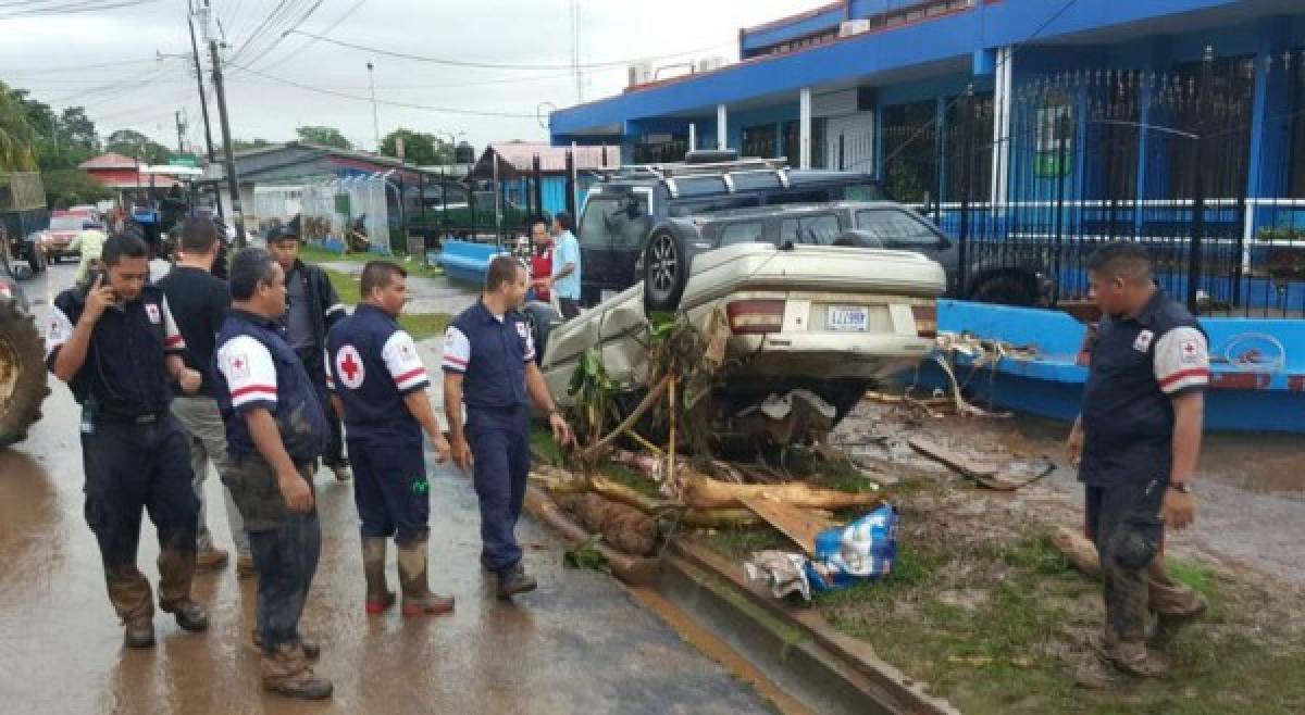 Fuertes imágenes de Costa Rica tras el paso del huracán Otto