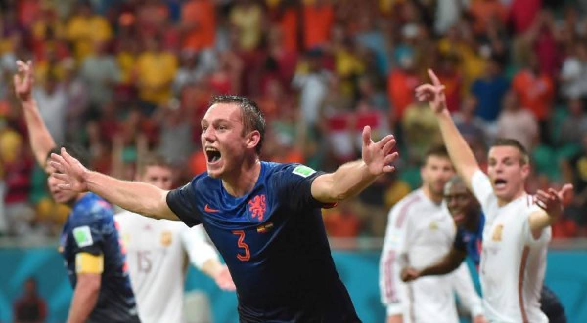 Holanda humilló a la campeona del mundo España 5-1