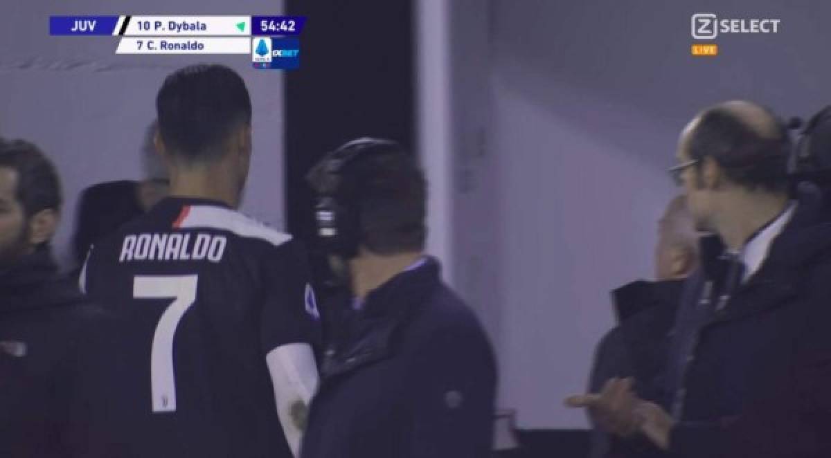 Directo al vestuario: Sarri sacó otra vez a Cristiano Ronaldo y se fue molesto de la cancha