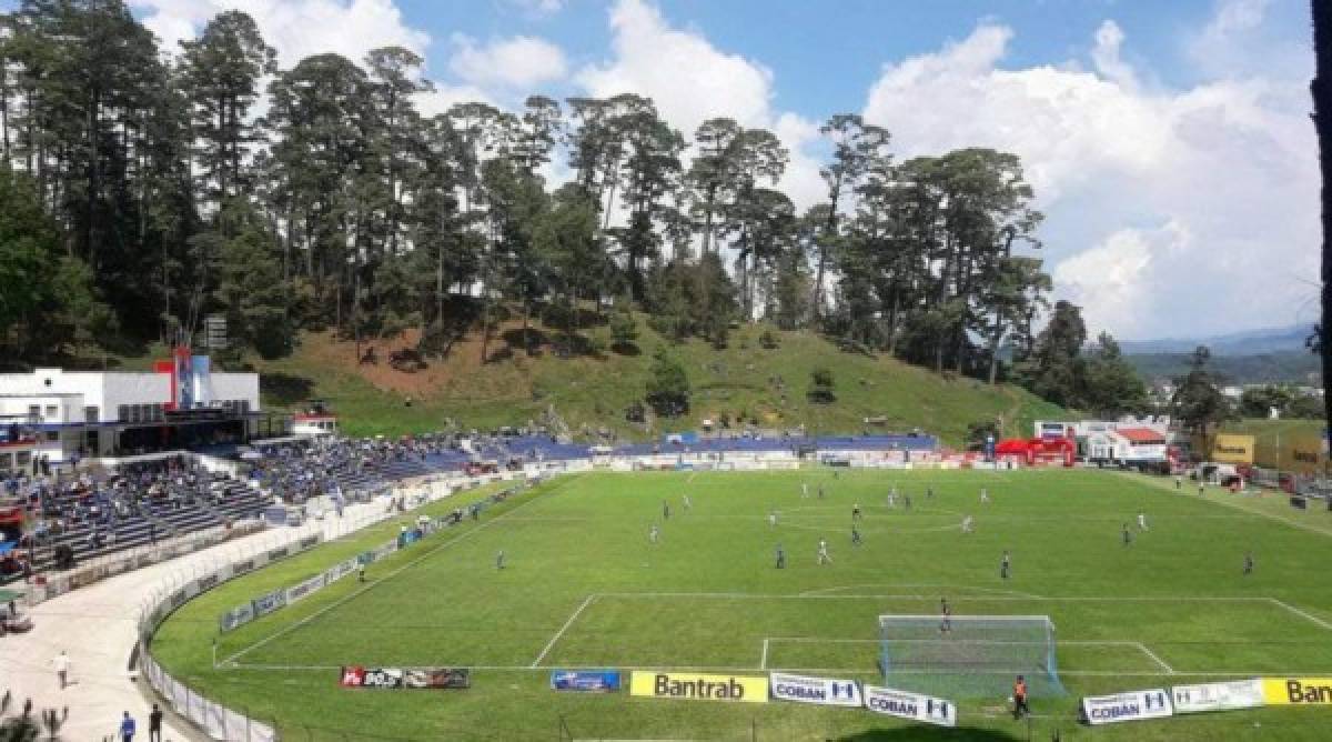 El bonito y ecológico estadio del Cobán Imperial de Guatemala