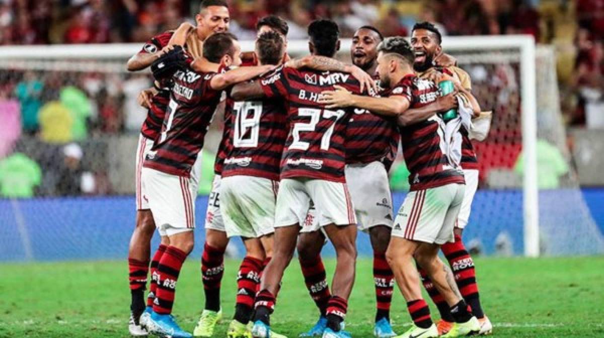 Cifras millonarias, carro blindado y viajes: Los detalles del contrato del DT de Flamengo   