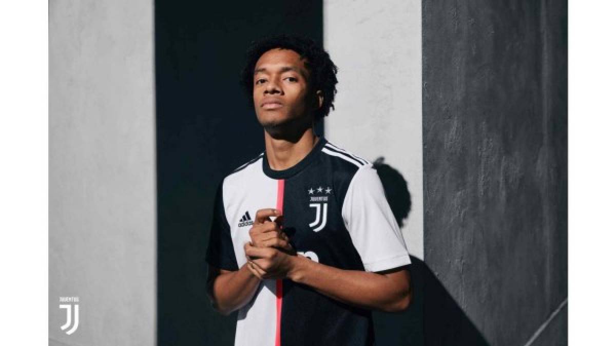 Revolucionaria: Juventus presenta su nueva y polémica camiseta... ¡Sin rayas!