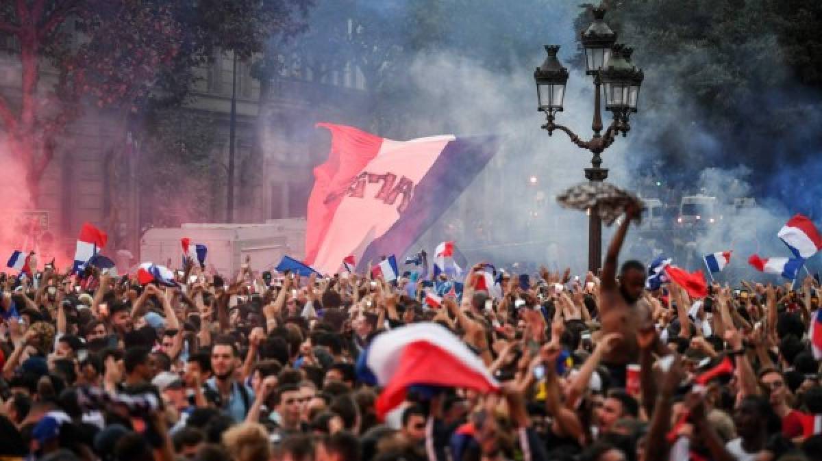 Así se celebra en las calles de Francia la clasificación a la final del Mundial Rusia 2018