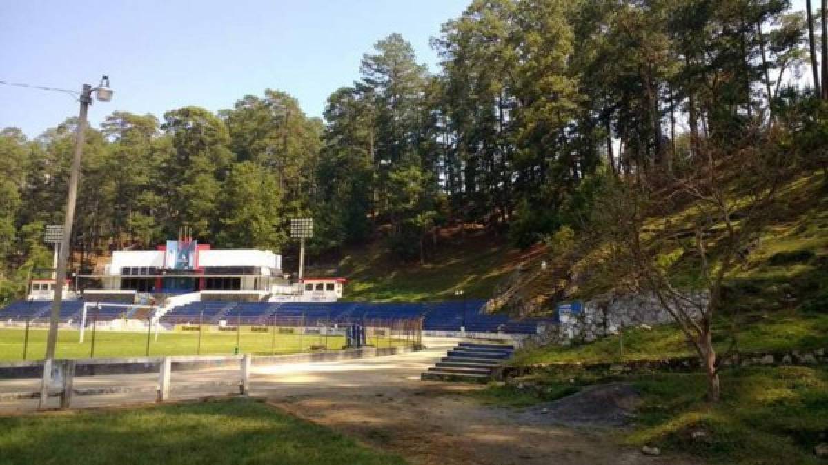 El bonito y ecológico estadio del Cobán Imperial de Guatemala