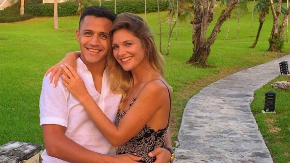 Machismo: Lanzan campaña para que Alexis Sánchez termine con su novia