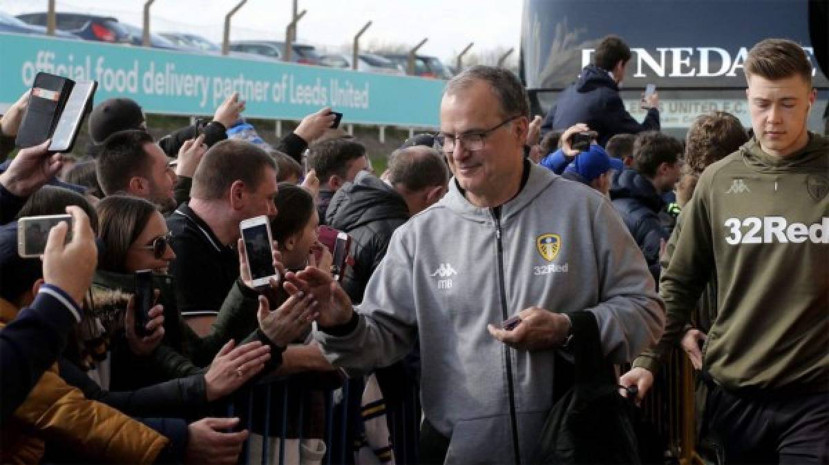 Así es la humilde vida de Bielsa: Se va a trabajar a una cafetería y rechazó vivir en un hotel de lujo