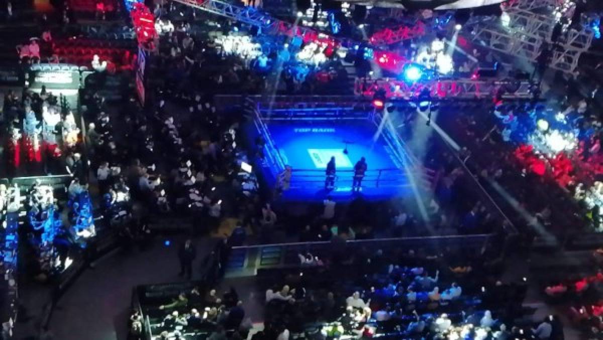 Teófimo López vs Edis Tatli: Ambientazo en el Madison Square Garden previo al combate