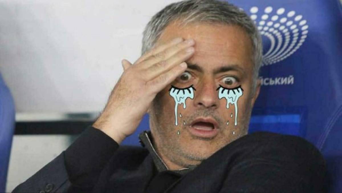 Los memes se burlan de Mourinho tras ser despedido del Manchester United