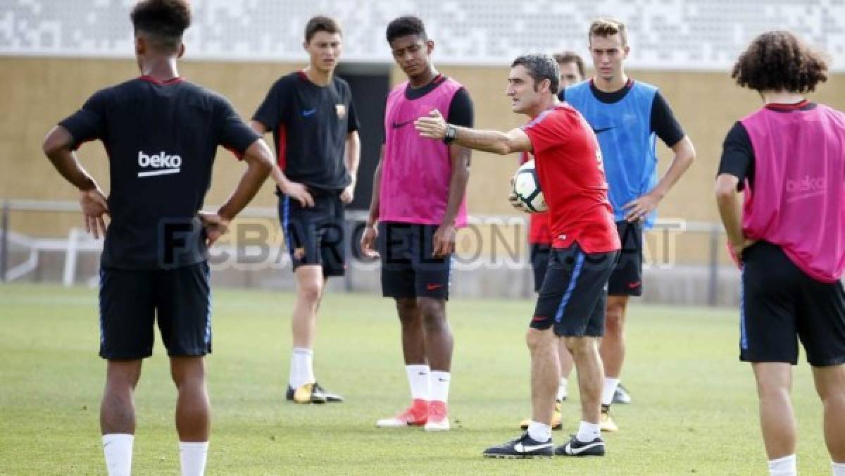 Choco Lozano, bajo la mirada de Ernesto Valverde en el Barcelona