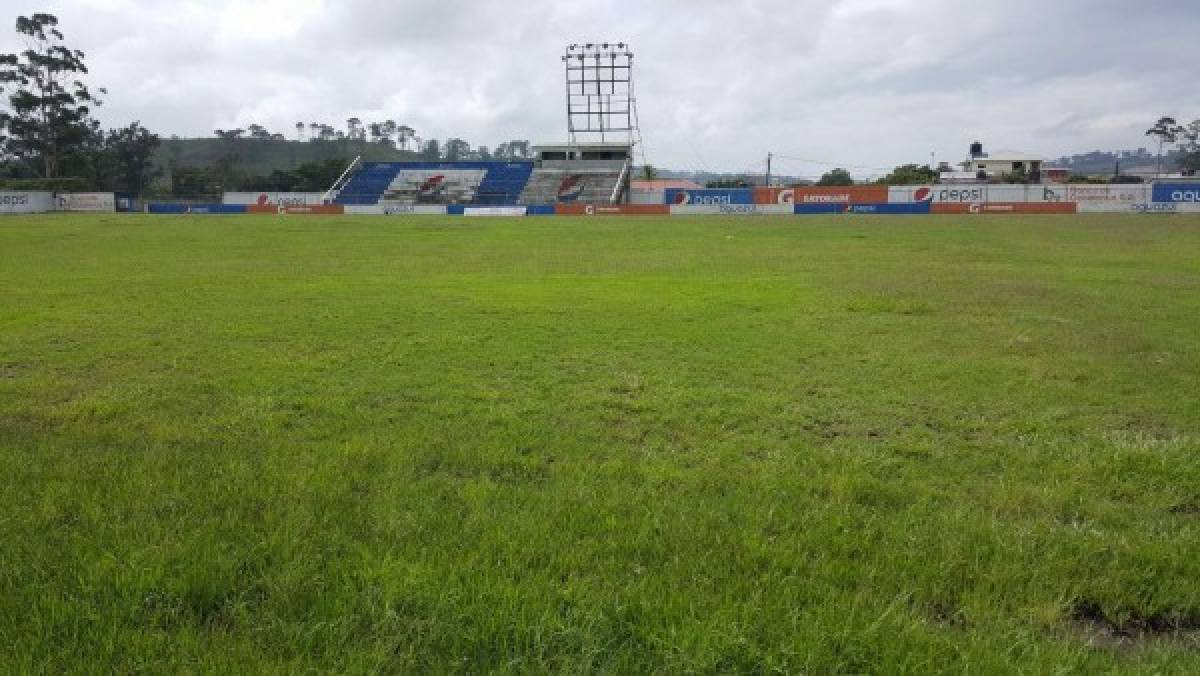 A un mes de haber sido destruida, así luce la cancha del estadio Sergio Reyes