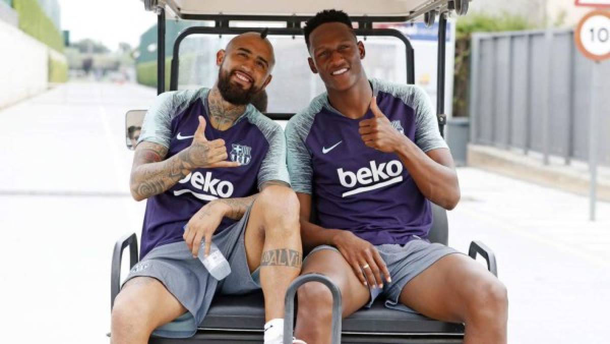 Así recibieron a Arturo Vidal en su primer entrenamiento con el FC Barcelona