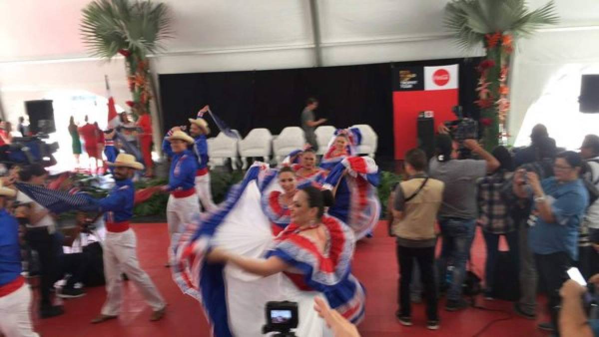 COBERTURA ESPECIAL: Costa Rica recibió a la Copa del Mundo y a Trezeguet