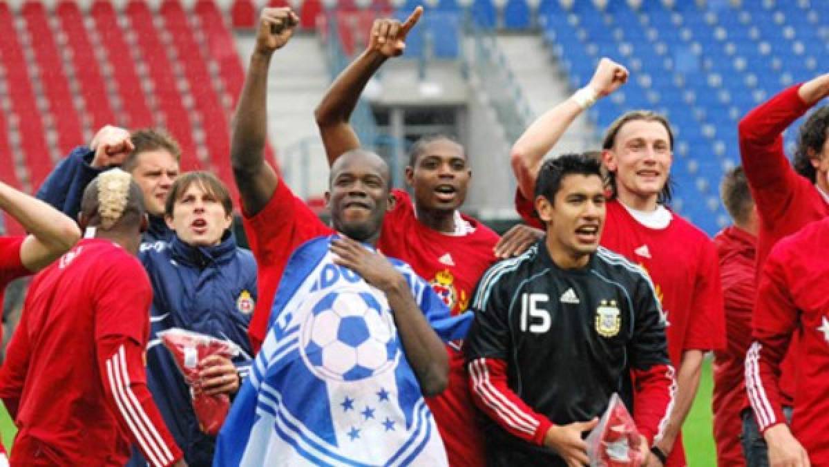 Los futbolistas hondureños que se han coronado campeones por el mundo