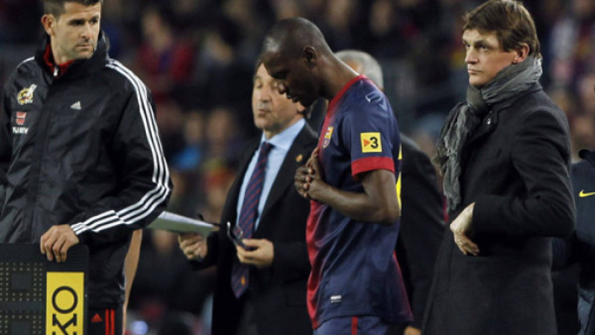 VIDEO: Abidal fue ovacionado en su regreso con Barcelona
