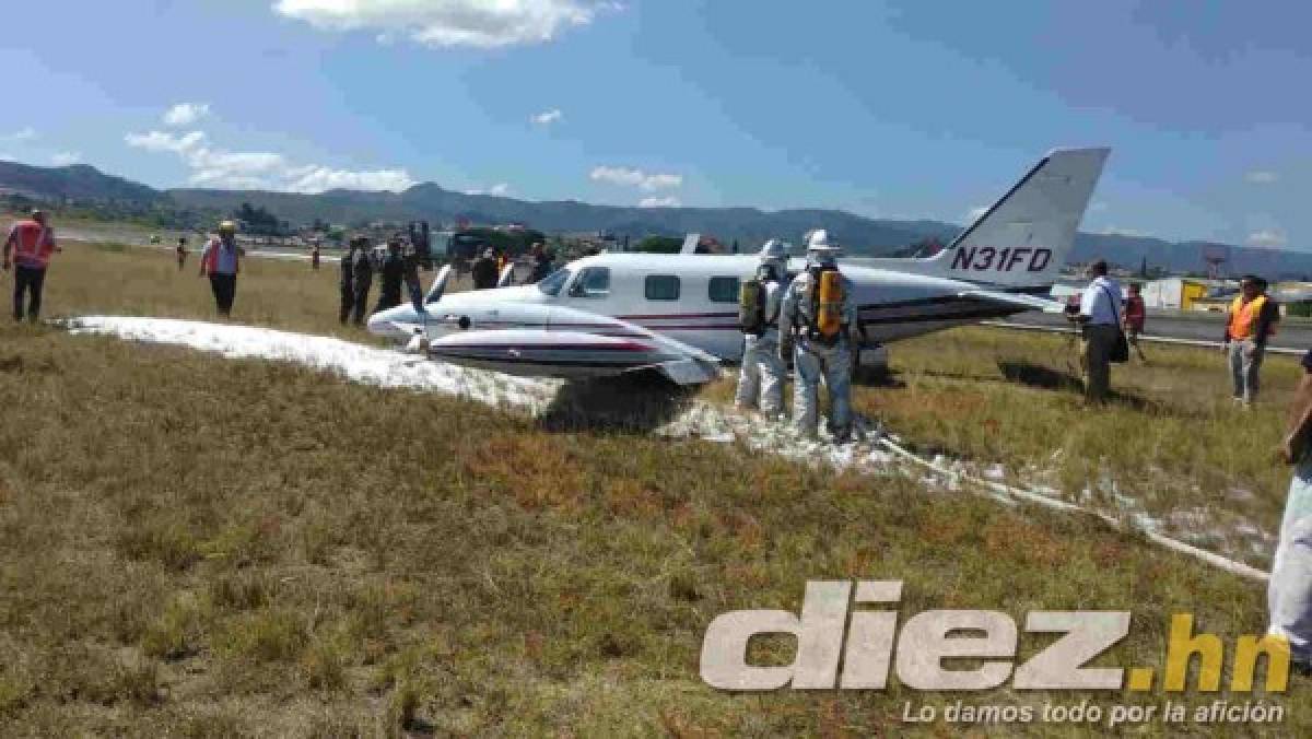 FOTOS: Así fue el aterrizaje forzoso de avioneta en el Toncontín de Tegucigalpa