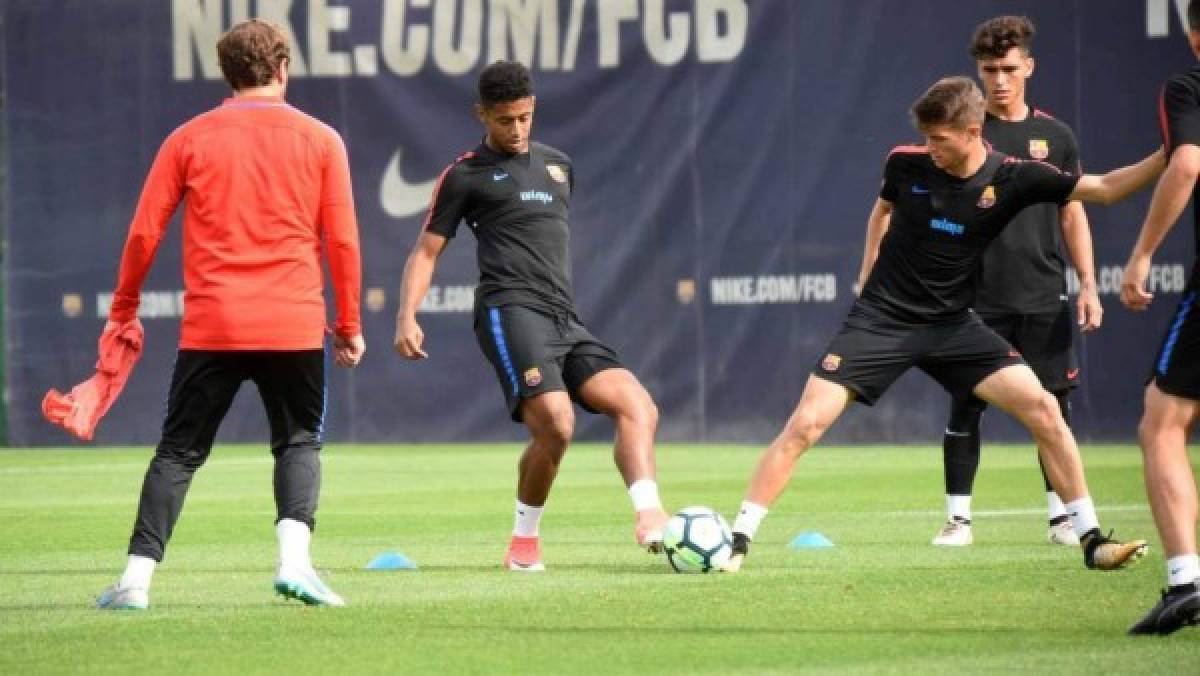 Choco Lozano, bajo la mirada de Ernesto Valverde en el Barcelona