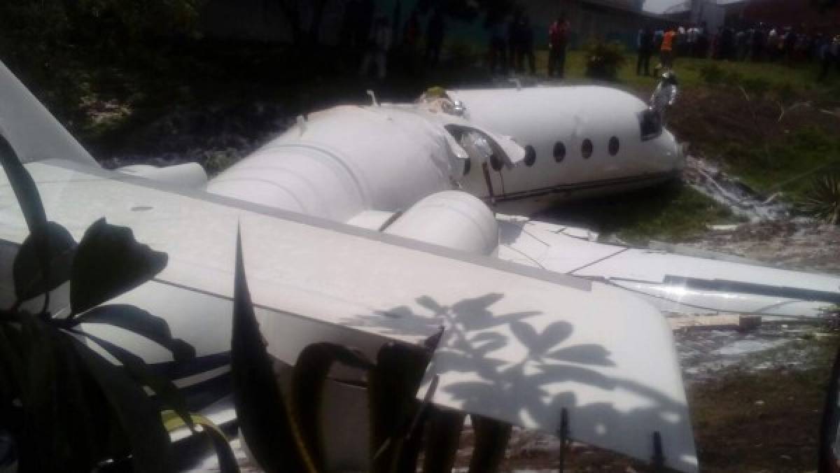 FOTOS: Impactantes imágenes del avión que se salió de la autopista en el aeropuerto Toncontín