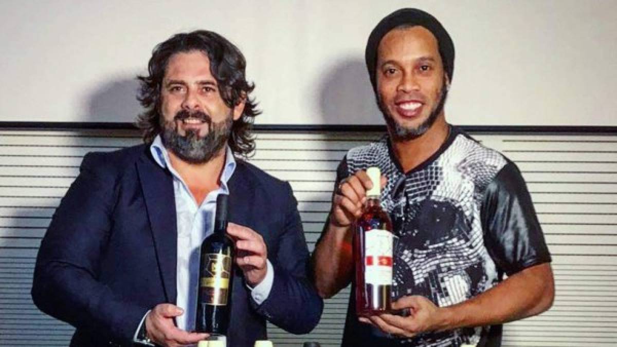 Ronaldinho y su resurgimiento: Los millonarios negocios de 'Dinho' tras pasar cinco meses en prisión