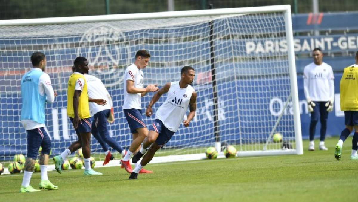 Mbappé se une de nuevo al PSG: La foto que no gustará al Real Madrid y nuevo fichaje parisino