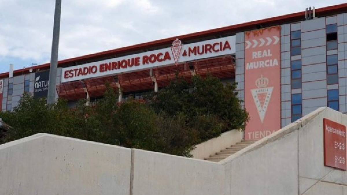 Así es el estadio del Real Murcia, recinto donde estará grabado el nombre del 'Macho' Figueroa