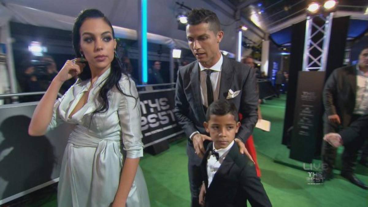 Antonela Rocuzzo y Georgina Rodríguez, las más bellas en los Premios The Best