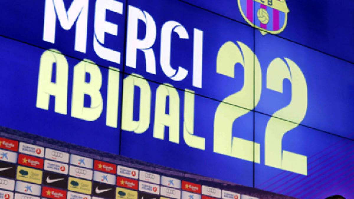 'Merci Abidal”, el emotivo agradecimiento del Barcelona al francés