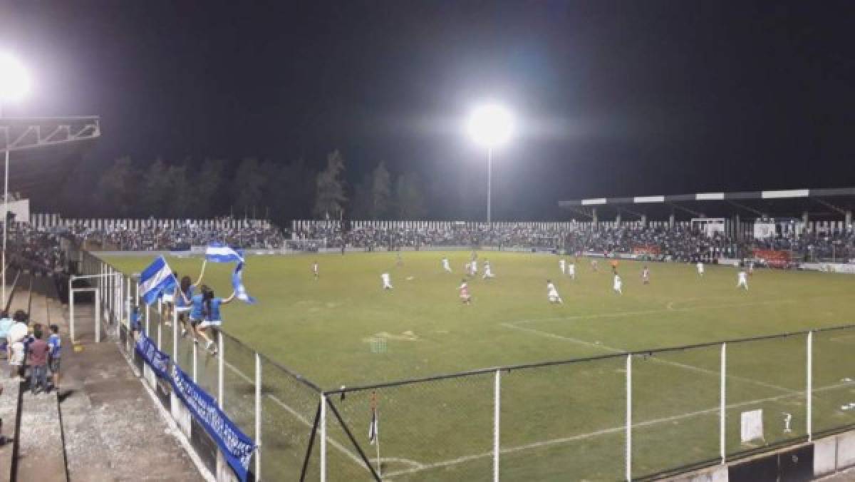 Así son los estadios en Nicaragua, el único país jugando a pesar del coronavirus