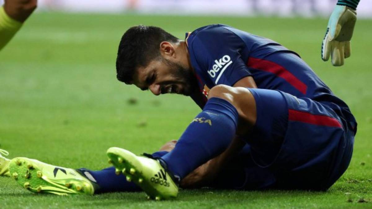 Oficial: Luis Suárez será baja quince días por un esguince de tobillo con el Barcelona  