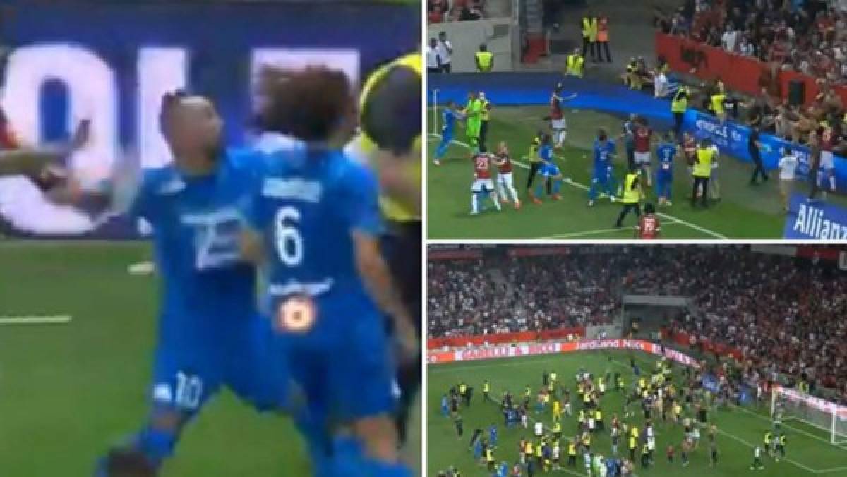 Botellazos, pelea entre aficionados y jugadores y emboscadas: los incidentes en la Ligue 1 de Francia en la 2021/22