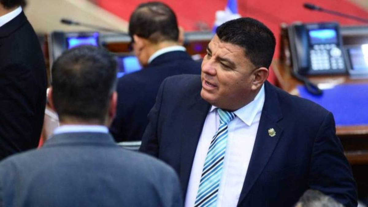 Presidente de club salvadoreño denuncia intento de soborno a jugadores  