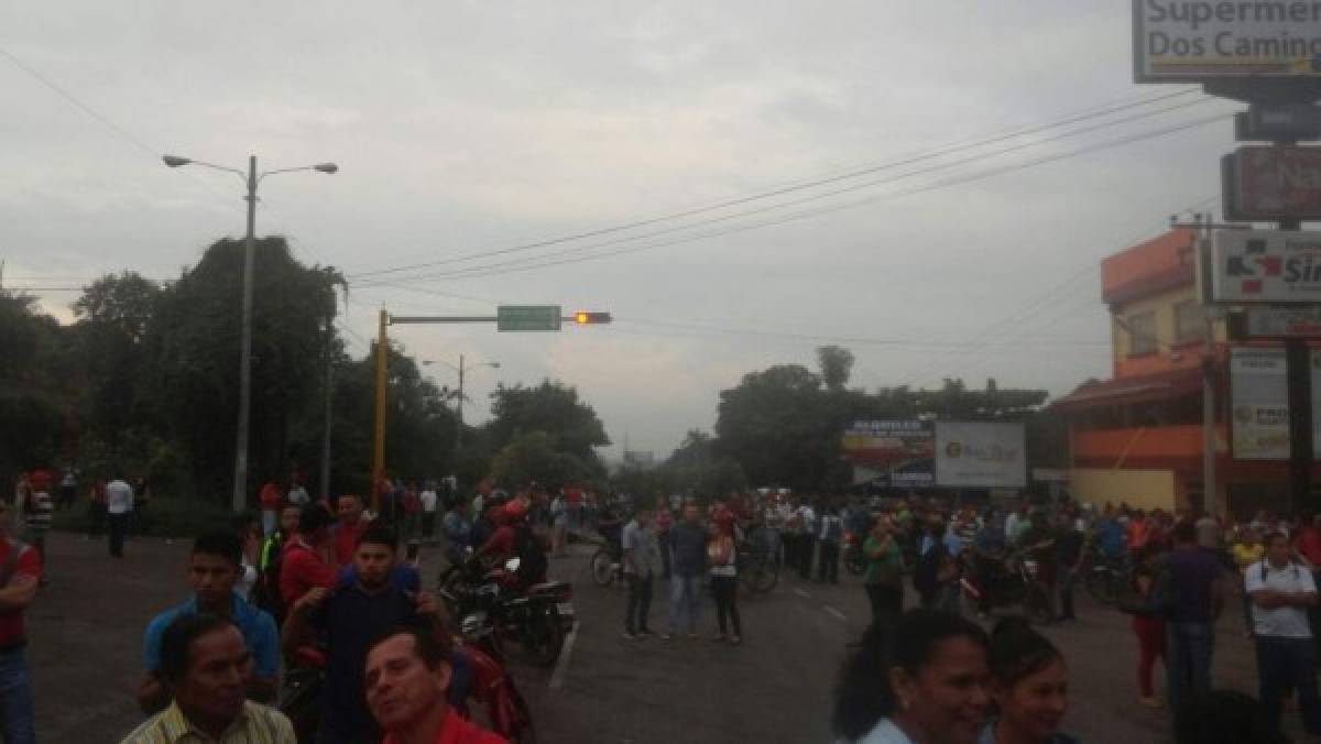 Protestas, saqueos y destrucción: Jueves caótico en Honduras