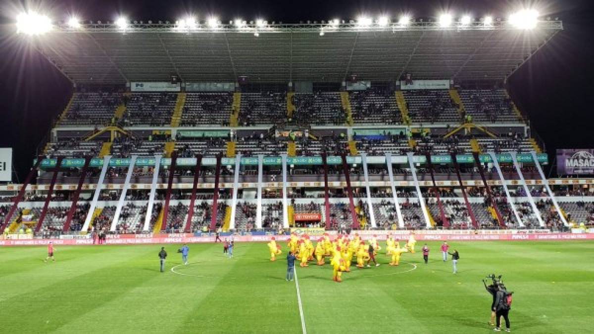 Quedan pocos boletos a minutos de iniciar el Saprissa-Motagua en Costa Rica