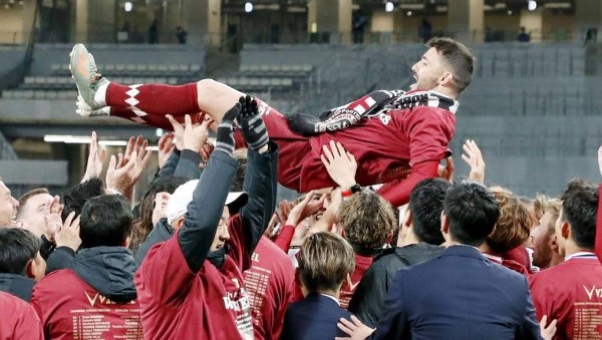 Emotiva despedida: David Villa se retira del fútbol siendo campeón en Japón y junto a Iniesta