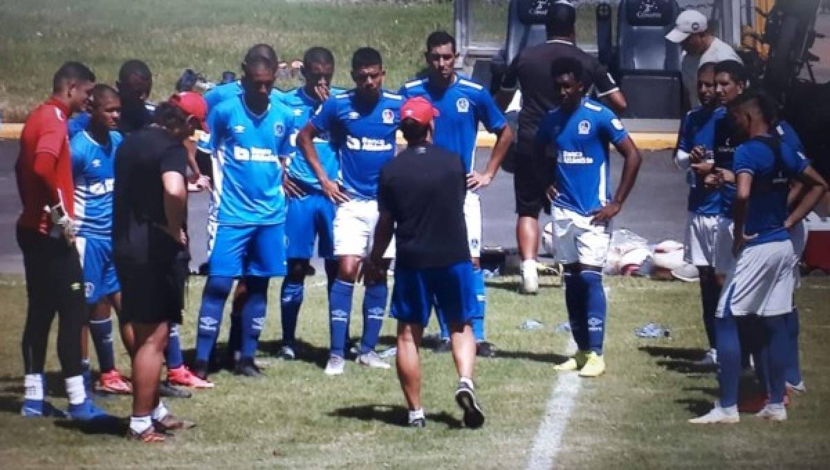 El primer 11 de Pedro Troglio con Olimpia que se midió a la UPNFM